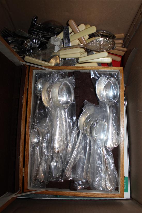 Miscellaneous mixed plated flatware